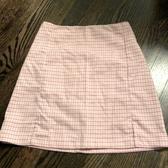 Brandy Melville Dresses & Skirts - Brandy melville skirt | plaid baby pink | Size Xs | Never been worn |